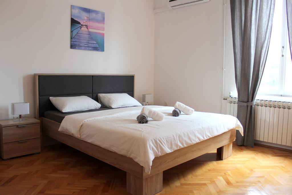 Apartment & Room'S Anni Zadar Bagian luar foto