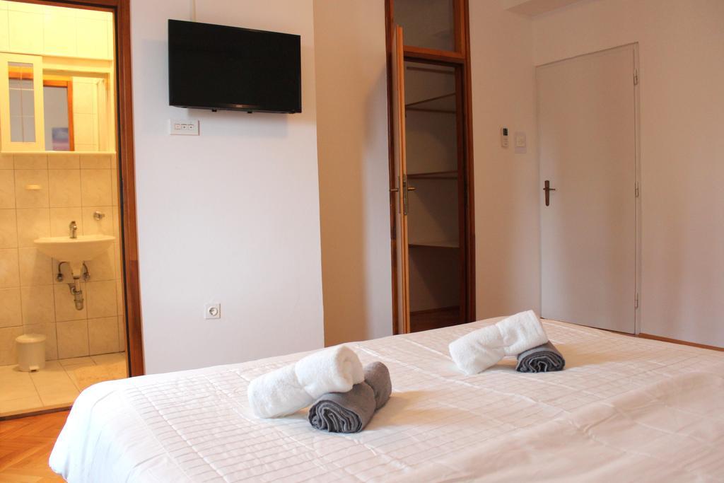 Apartment & Room'S Anni Zadar Bagian luar foto