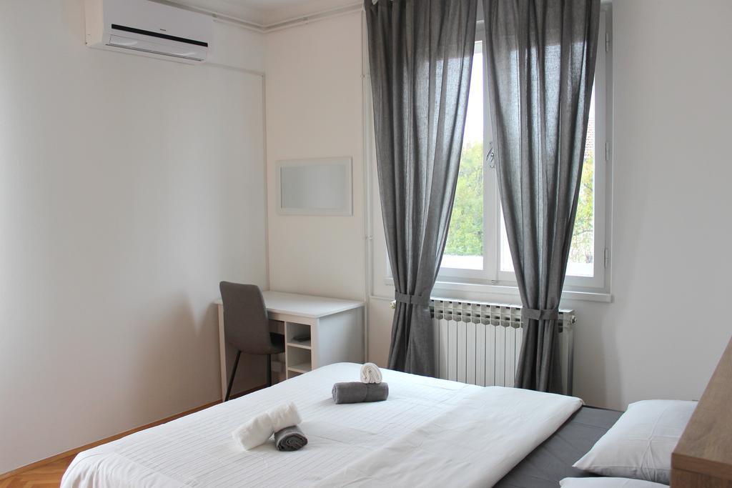 Apartment & Room'S Anni Zadar Bagian luar foto