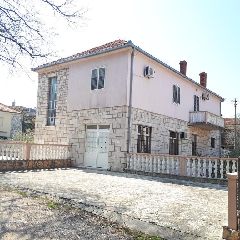 Apartment & Room'S Anni Zadar Bagian luar foto