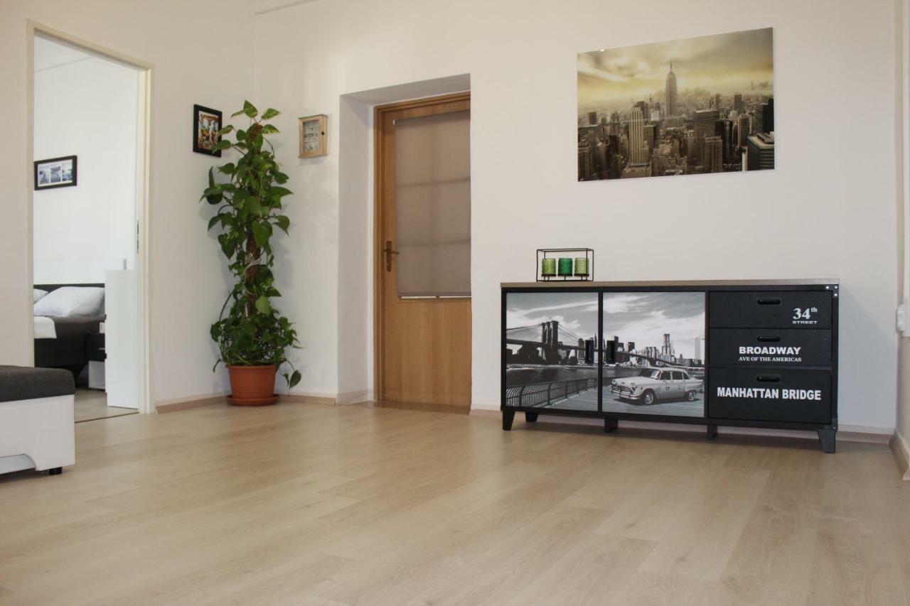 Apartment & Room'S Anni Zadar Bagian luar foto